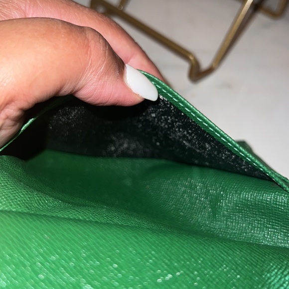 📣📣SOLD📣📣RARE LOUIS VUITTON Green Epi Leather French Purse - Picture 9 of 11